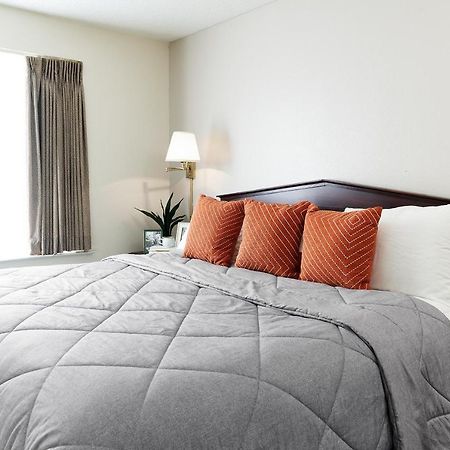 Intown Suites Extended Stay Chicago Il - Oakbrook Villa Park Bagian luar foto