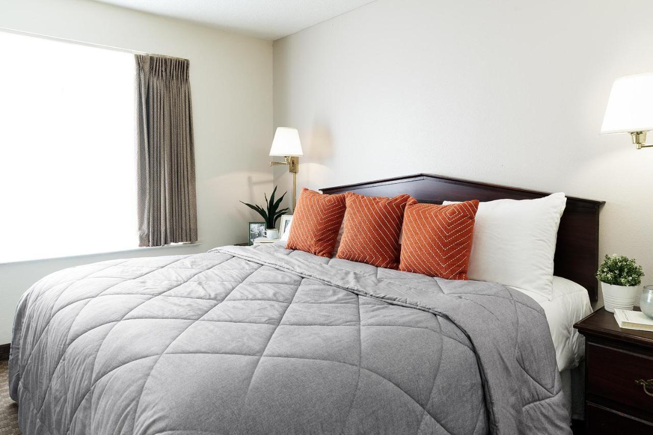 Intown Suites Extended Stay Chicago Il - Oakbrook Villa Park Bagian luar foto
